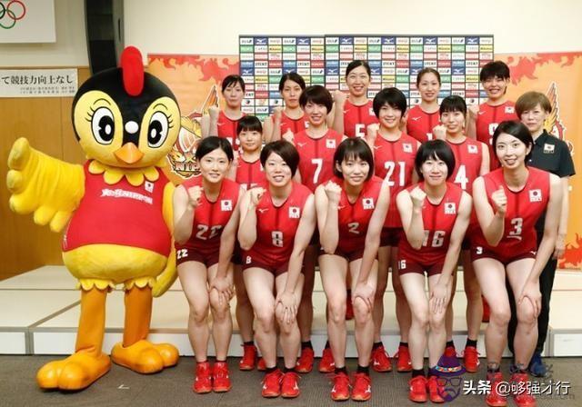 外國美女八字奶圖片 外國美女八字奶圖片