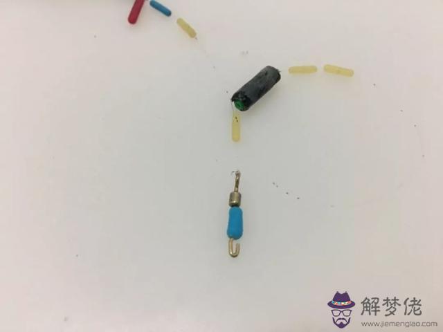 魚線上的八字環