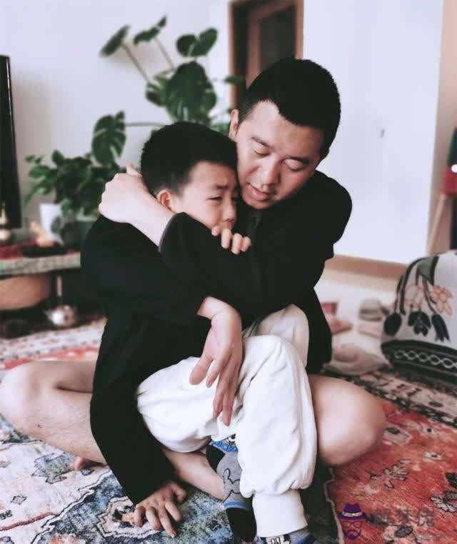 楊森批八字董卿
