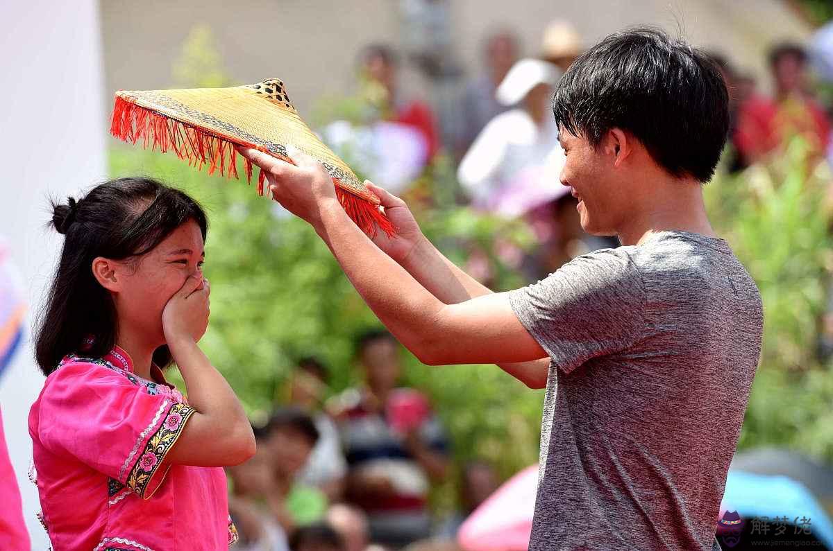 輸入兩個人名字測婚姻：怎樣用名字測兩個人有沒有緣份