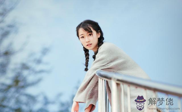 022年爛桃花必糾纏的生肖女，12生肖桃花劫"