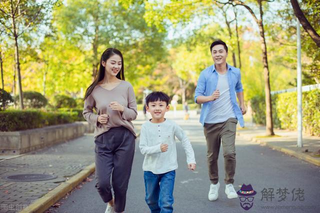 獅子男冷淡時該主動麼，獅子男喜歡你的細節