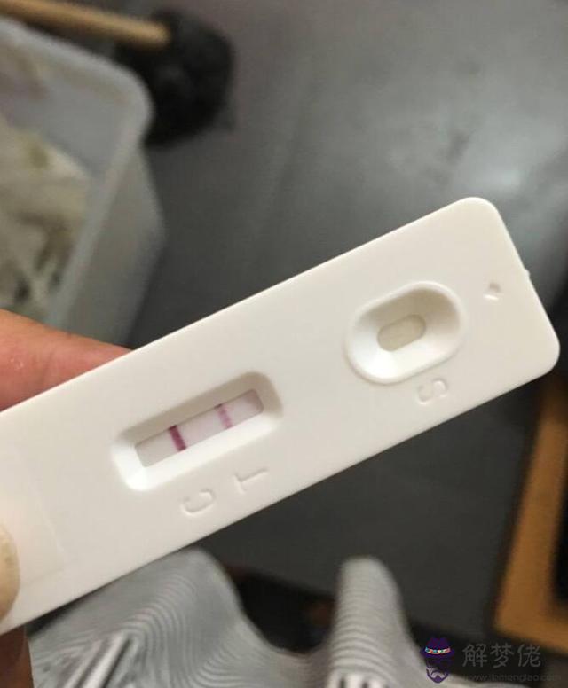 3、驗孕棒怎麼看是否懷孕一深一淺:萬華萬大夫孕友早早孕檢測試紙(筆型)