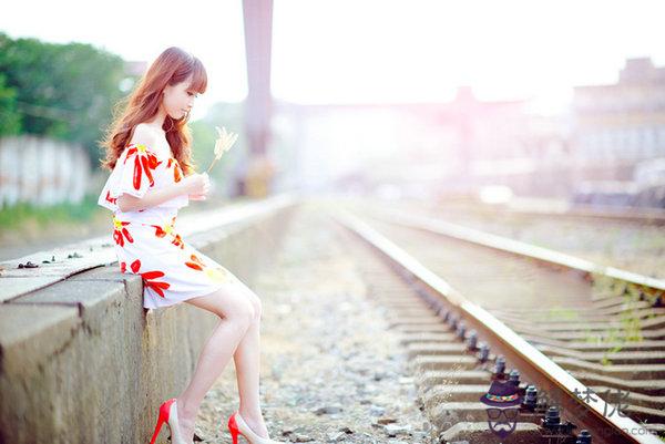 4、屬鼠人出軌離婚后會怎樣:年屬鼠女人出軌了老公要離婚咋辦呢