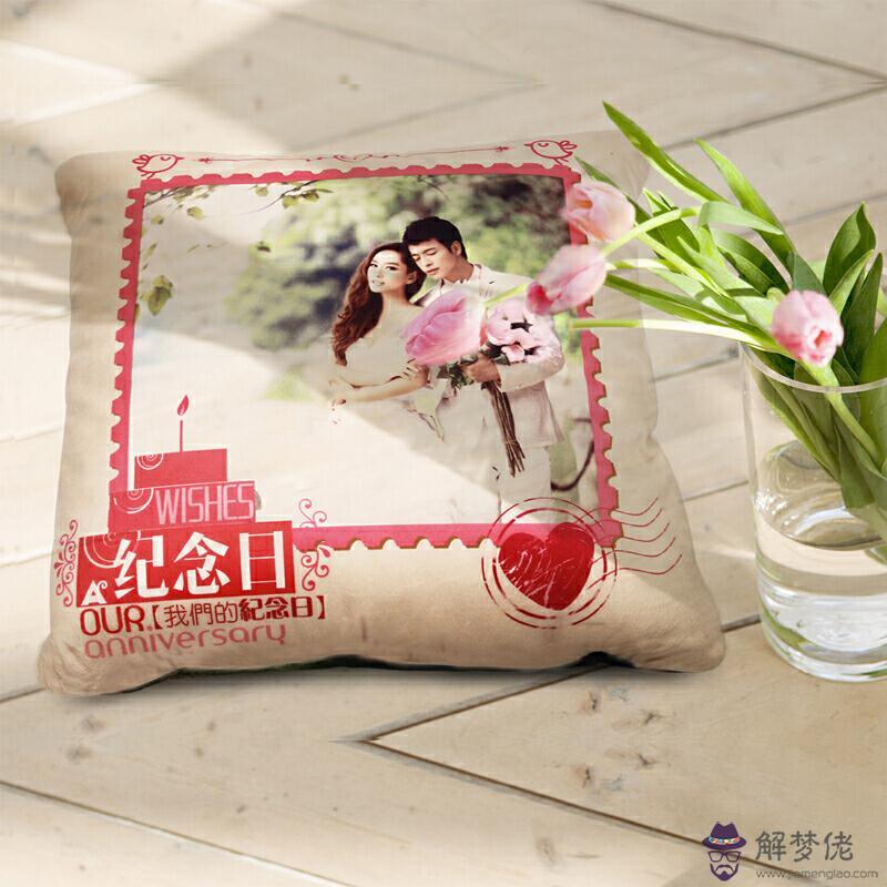 三十年結婚紀念日送什麼好：親們,結婚三十年紀念日,該送什麼禮物好呢?
