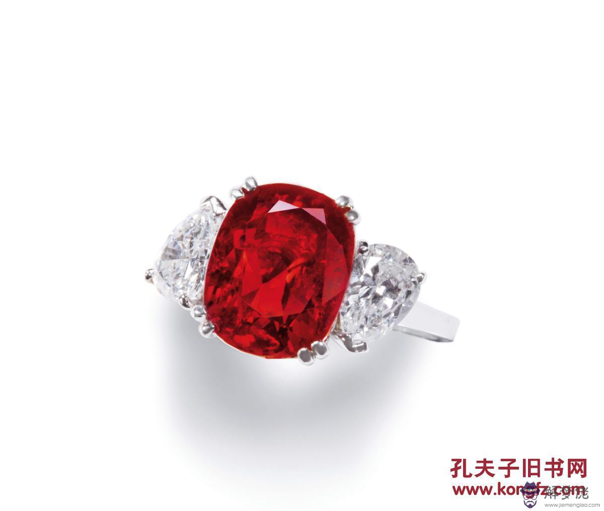 紅色寶石戒指的象征意義：的象征意義有哪些？