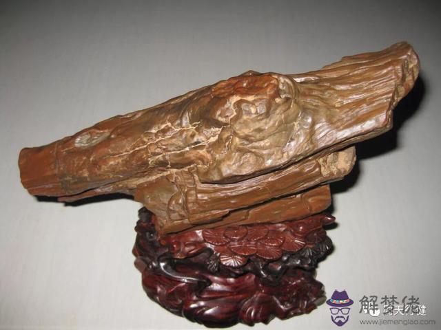 梁湘潤斷八字案例