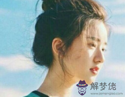 網名微信女生簡單氣質：微信名女生簡單氣質