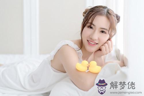 屬虎的女和屬兔的男相配嗎：屬虎的女的和屬兔的男的合適嗎