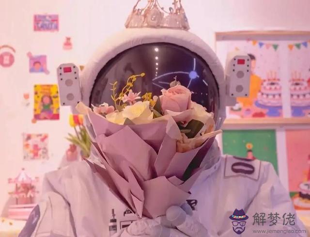 女生天秤座和什麼星座最配，天秤座女生的真實性格