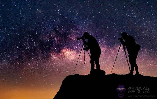 流星雨能許愿嗎許的愿能成真嗎，為什麼看見流星要許愿