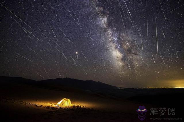 英仙座流星雨是怎樣形成的，英仙座流星雨幾月份