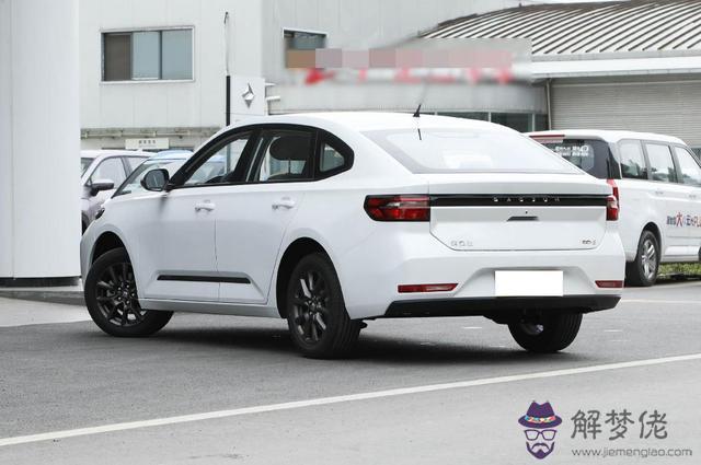 萬到5萬的所有小型車，女士自動擋省油小型車"