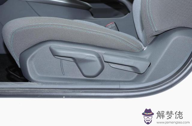 萬到5萬的所有小型車，女士自動擋省油小型車"