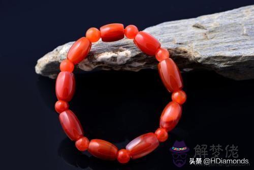 獅子座的倒霉色和倒霉珠寶，獅子座幸運日和倒霉日