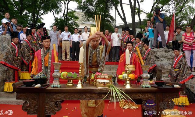 屬蛇的交運忌什麼屬相