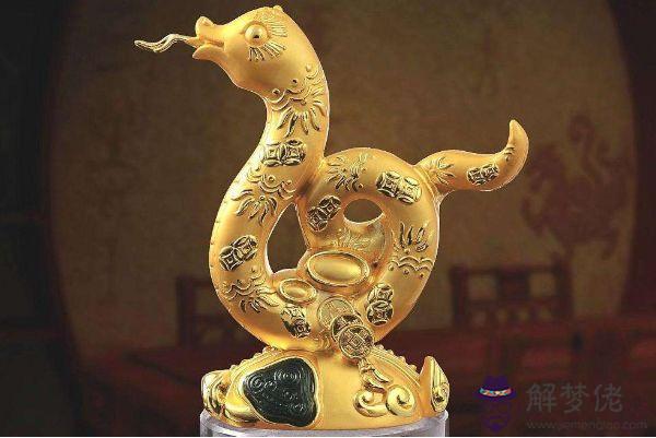 77年屬蛇男的配偶屬相是啥，1977年屬相