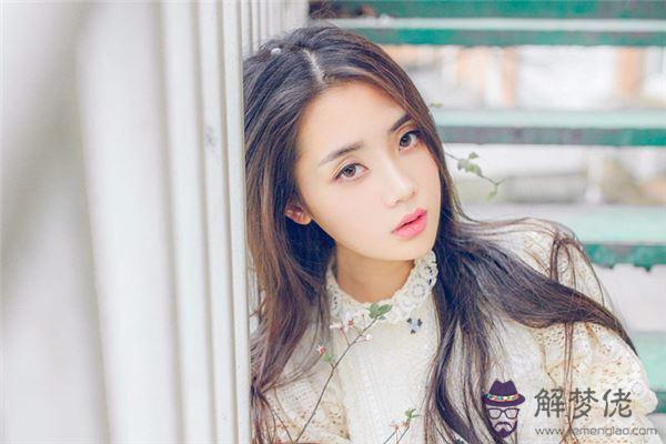 1、屬白羊女人**婚配日期:我是4月13日白羊座女生，我的**配偶星座是什麼