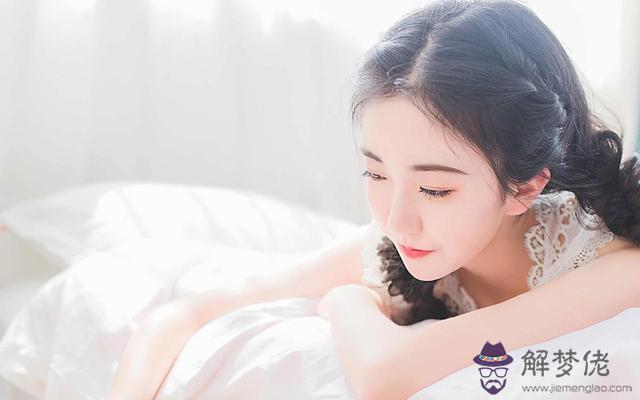 床活好的星座女，十二星座最勾人的部位