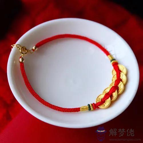 八字喜火帶什麼比較好 八字喜火帶什麼比較好