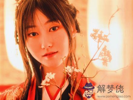 天秤女對你心動的信號，天秤女愛上你三個階段