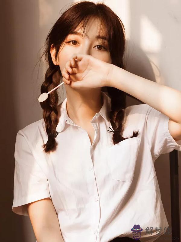 天生就是預言家的星座，智慧美貌一身的星座女