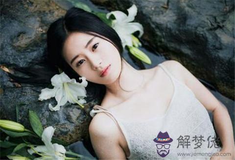 水瓶座女性格深度分析，水瓶座女性格全面分析