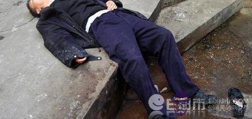死人為什麼要綁腳:為什麼人死后要綁腳繩?