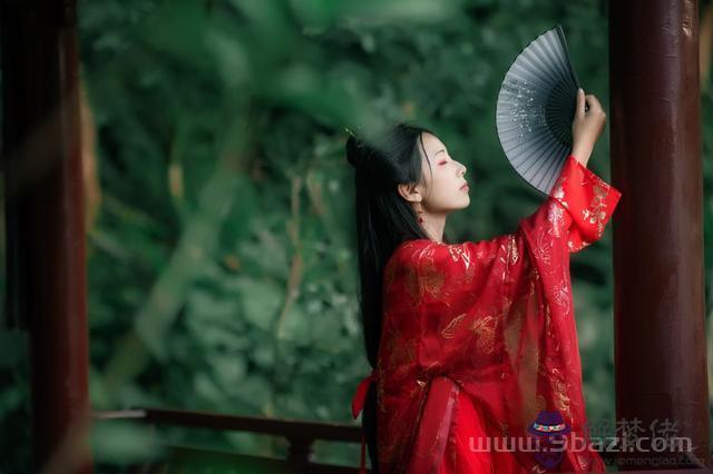 天蝎座是天秤座的劫，天蝎座對待天秤座
