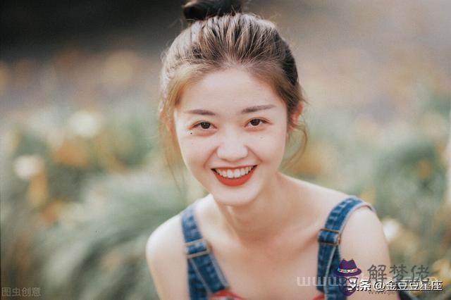 十二星座真正智商排名水瓶，水瓶女和什麼星座最配