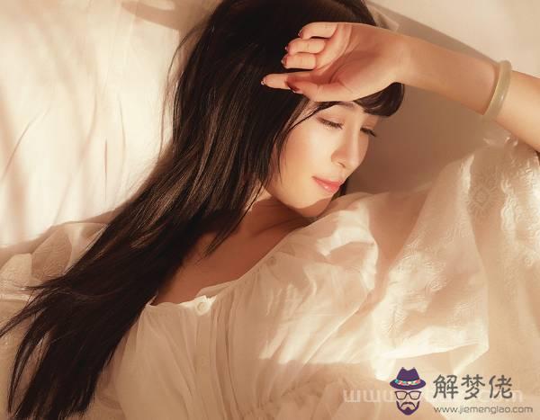 獅子男喜歡的四種女人，獅子男對婚外情認真嗎