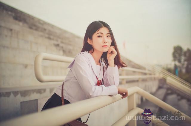 金牛座的幸運顏色是多少，金牛男最喜歡哪種女生