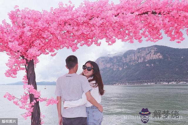 怎麼 *** 摩羯男主動，摩羯男喜歡娃娃臉女孩