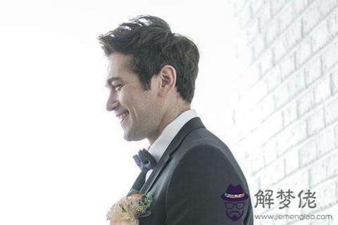 獅子座玩玩和真愛區別 獅子男的備胎與真愛的表現