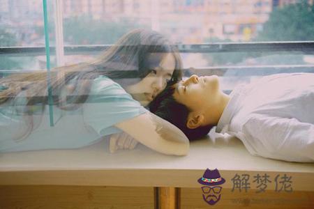 異地戀最不被看好的星座情侶