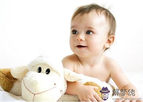 屬羊的孩子起名可以按照性別來取,但是寓意要偏好才行