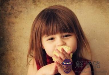 屬馬的孩子起名宜忌,好名字讓寶寶福祿雙收