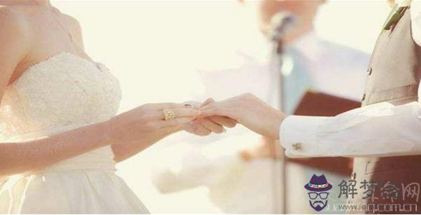 容易閃婚的生肖組合 生肖虎和生肖狗的組合易閃婚