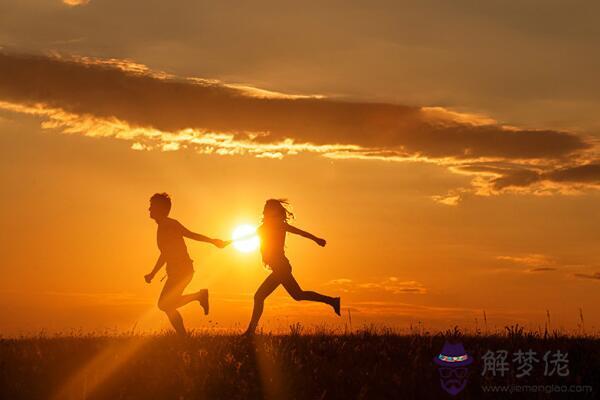 水瓶座男生和金牛座女 水深火熱之態