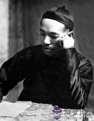 梁啟超八字月令印星逢空亡難有功名 第1张