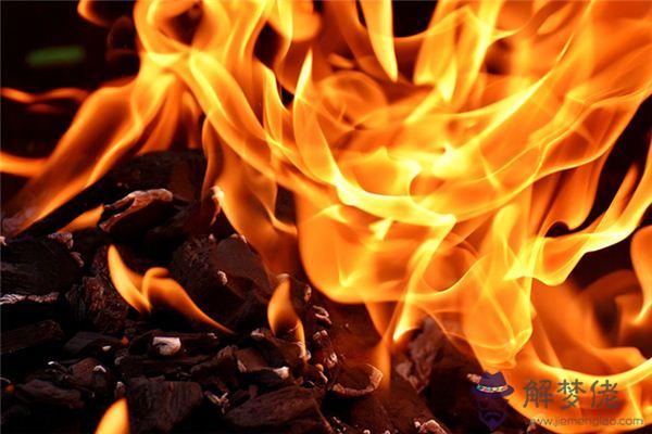 發夢夢到炭火爆裂是什麼意思