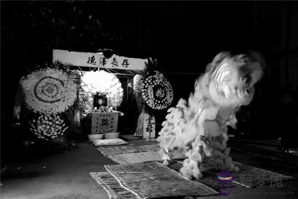 發夢夢到靈堂是什麼意思