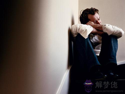 做夢夢見不認識的人,夢見自己哭意思?