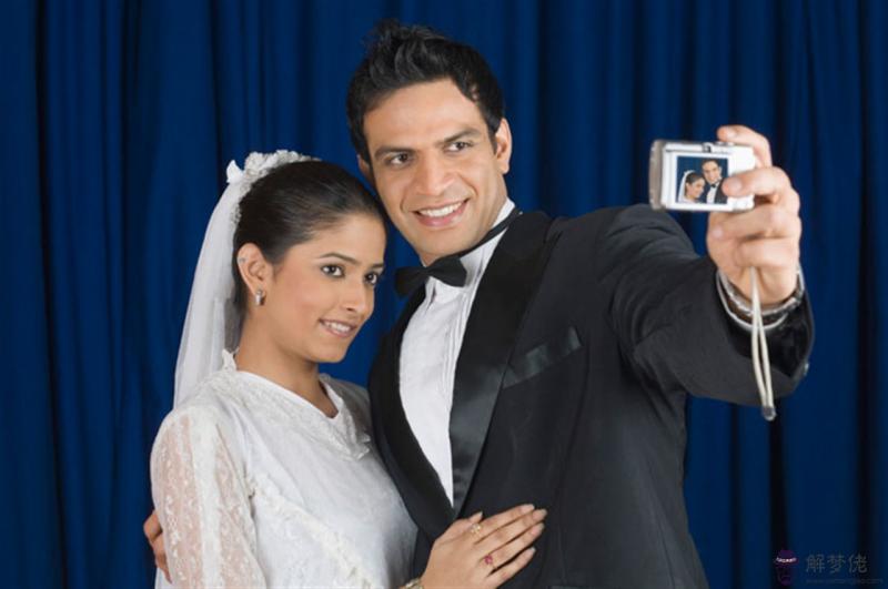 夫妻生辰八字配對測試免費 測兩人的八字合不合適