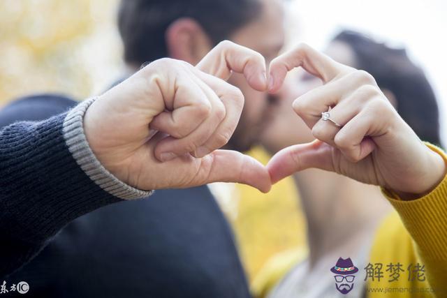 白羊座三角戀2022，白羊座2022 年下半年運勢