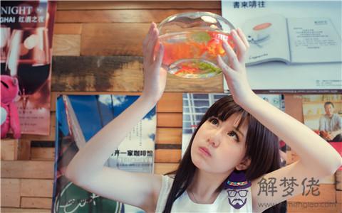 和水瓶最配的星座女，哪個星座最偏愛水瓶女