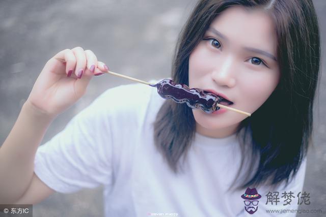 獅子男喜歡單純可愛的女孩嗎，獅子男把你當老婆的樣子