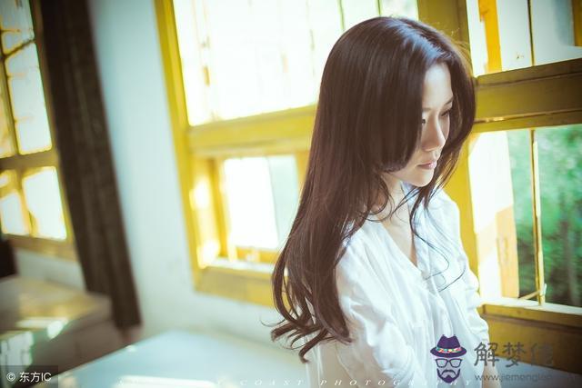 處座女生暗戀的表現，處女座女暗戀的方式