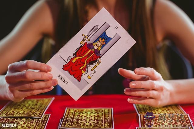 塔羅牌怎麼學入門，初學者塔羅牌指導手冊