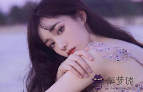 會用生命保護摩羯女的星座男，最讓摩羯座思念的星座